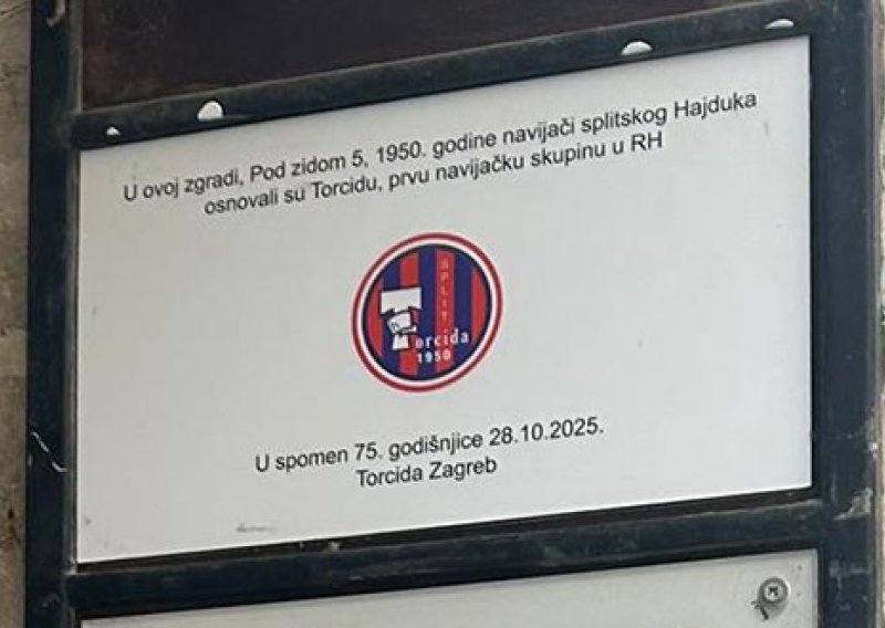 Torcida u centru Zagreba postavila ploču: Odmah je skinuta