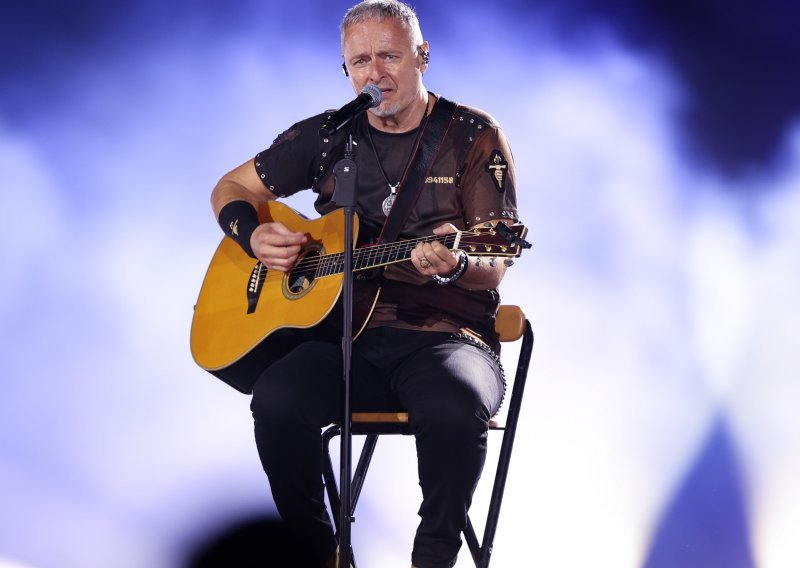 U samo par sati Thompson rasprodao sva četiri koncerta