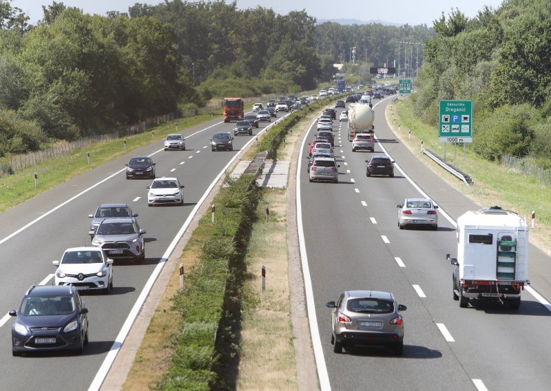 HAK upozorava vozače na A1: Dio dionice vozi se jednim trakom, do 60 km/h