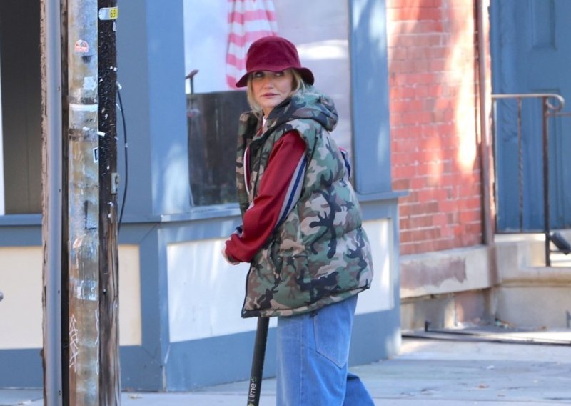 Cameron Diaz rijetko viđamo, ali sada nas je iznenadila i outfitom i lijepim vijestima