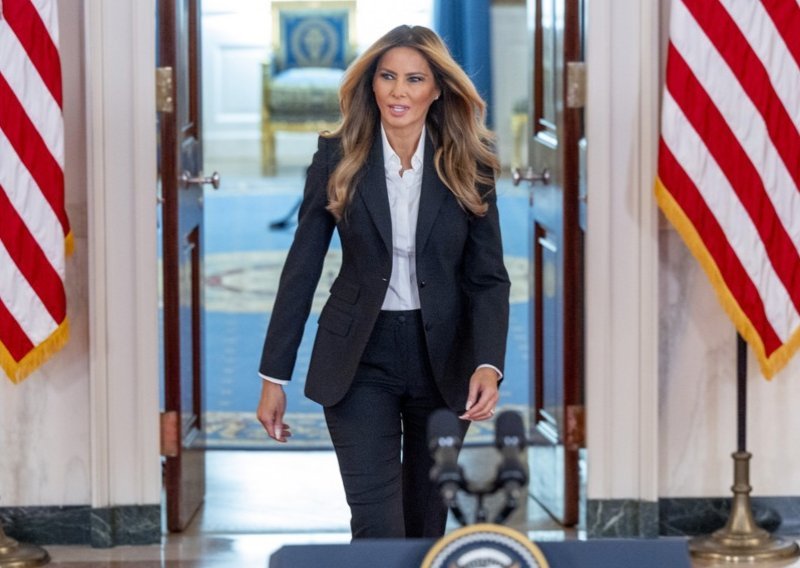 Melania Trump pokazala kako je dekorirala ono što je ostalo od Bijele kuće