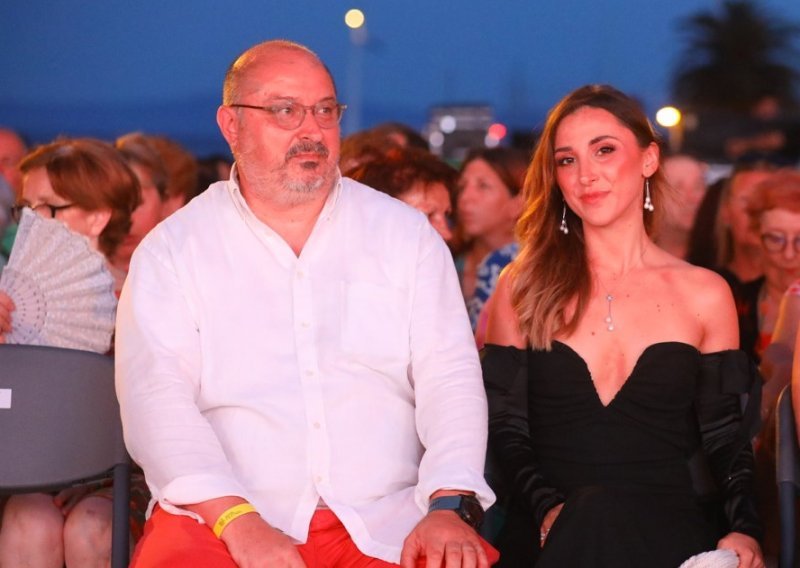 Unuka Đele Jusića udala se u Americi: Mladoženja nosio kravatu s posebnim grbom