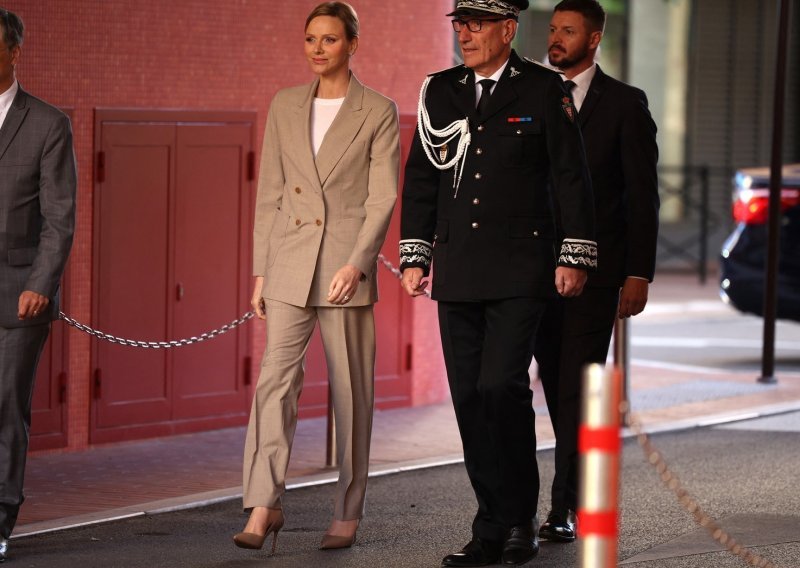 Princeza Charlene pojavila se u jednoj od najljepših jakni sezone, a cijena joj je paprena