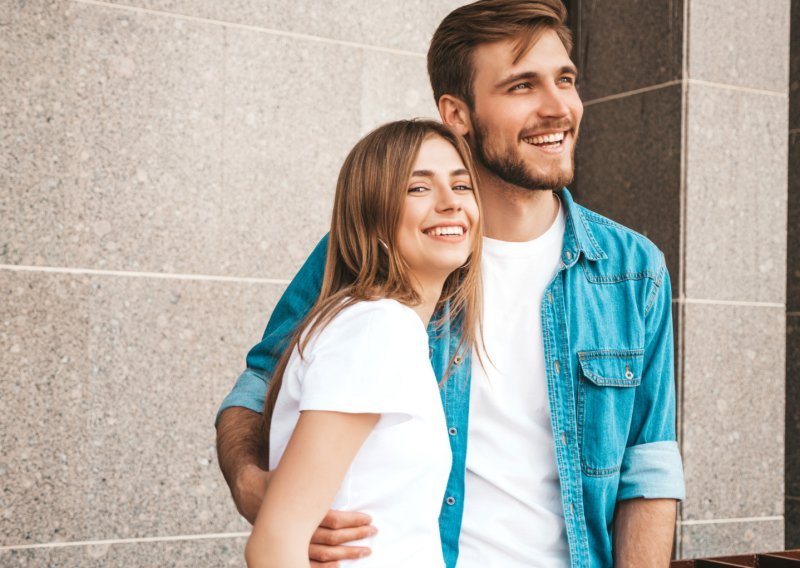 Postalo je nepoželjno biti u vezi: Dečki su passé. Neće se vratiti u modu dok ne počnu biti normalni