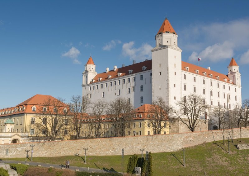 Slovacima će zabraniti brzo hodanje: Evo koliko će najviše moći 'juriti' pješaci