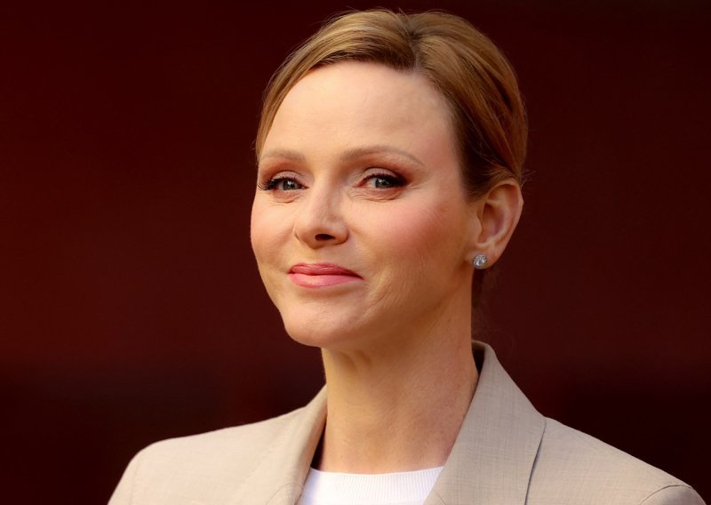 Princeza Charlene iznenadila novom frizurom: Sijede više ne skriva