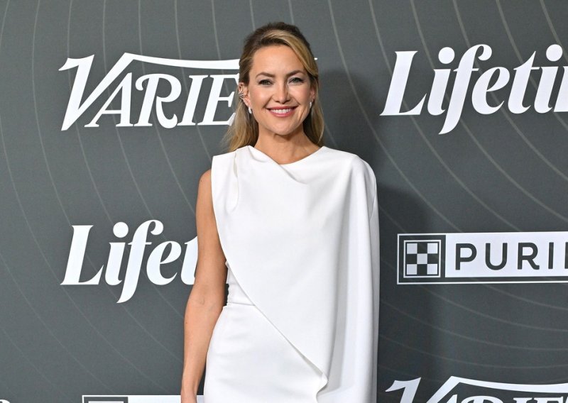 Bezvremenska elegancija: Zablistala u haljini dostojnoj vjenčanice