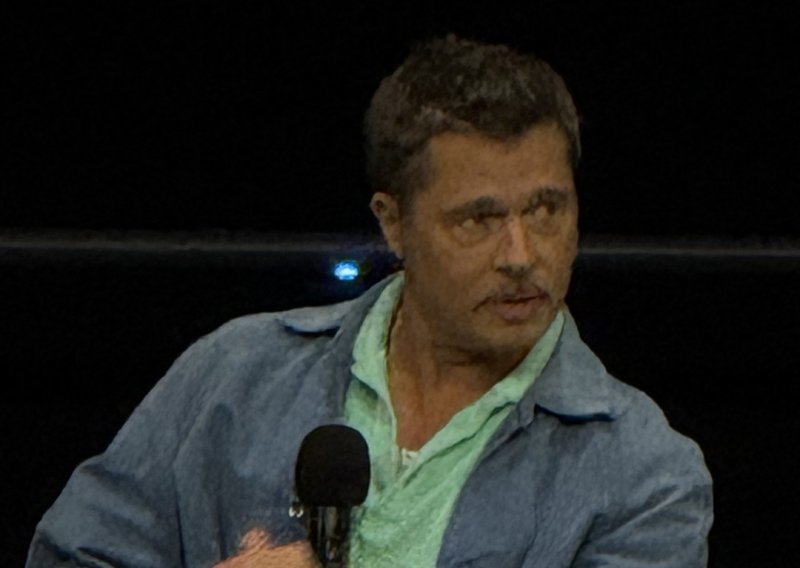 Brad Pitt postao hit na društvenim mrežama: ‘Vrijeme je da kupi kremu za sunčanje!’