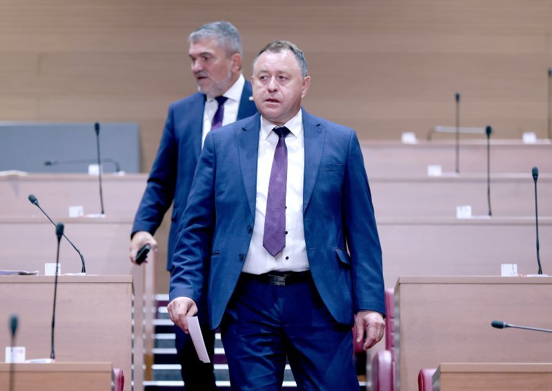 HDZ u šoku zbog komentara kojeg je lajkala Dalija Orešković: 'Prešla je svaku granicu'