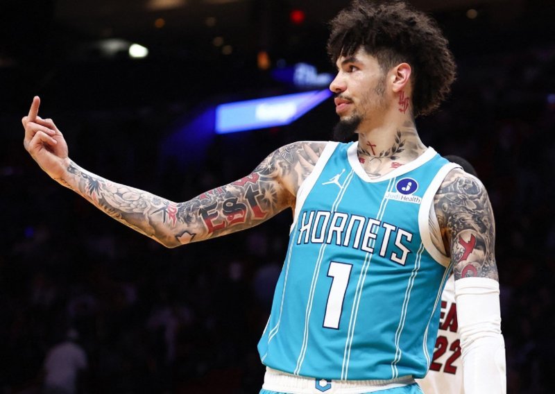 Frustrirana NBA zvijezda sucima pokazala srednji prst; evo kakva ga kazna čeka