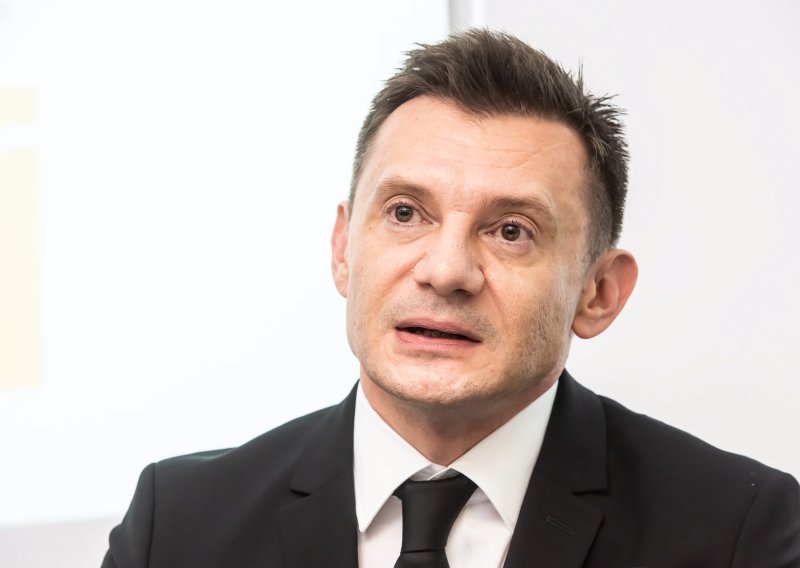 Iznenada smijenjen šef Klinike za psihijatriju u Jankomiru