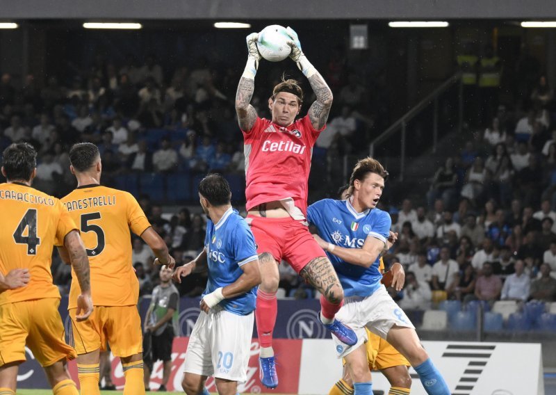Hrvatski vratar oduševio u Serie A i zaustavio sunarodnjaka