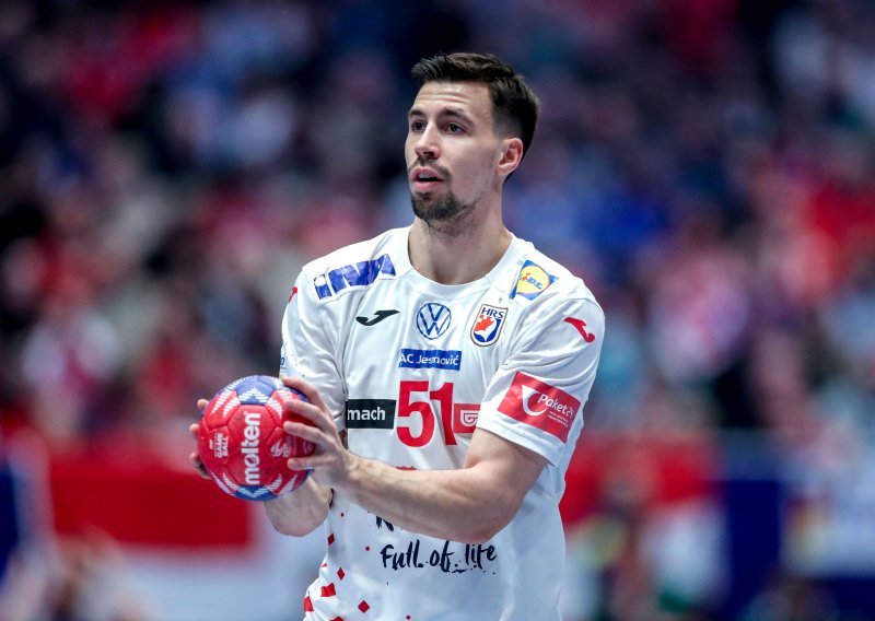 Neočekivan poraz hrvatskih rukometaša; nije pomoglo ni sedam golova Ivana Martinovića