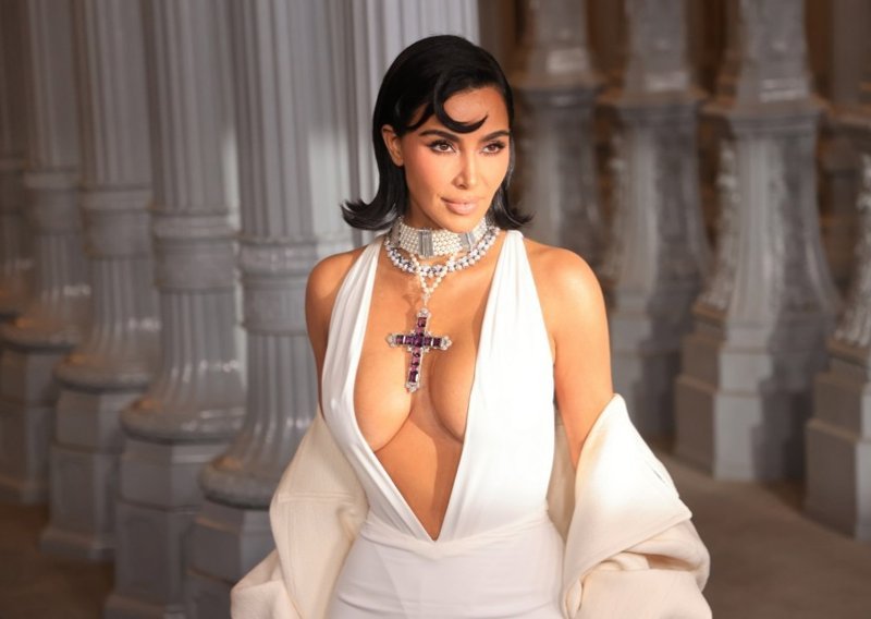 Kim Kardashian razljutila NASA-u: Optužuju je da širi teorije zavjere