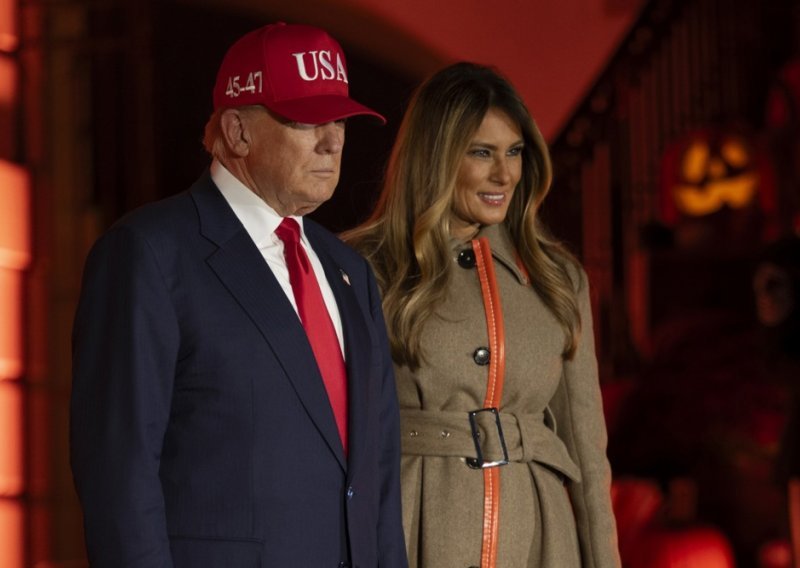 Donald i Melania Trump ostali bez teksta kad su vidjeli ovu dječju masku