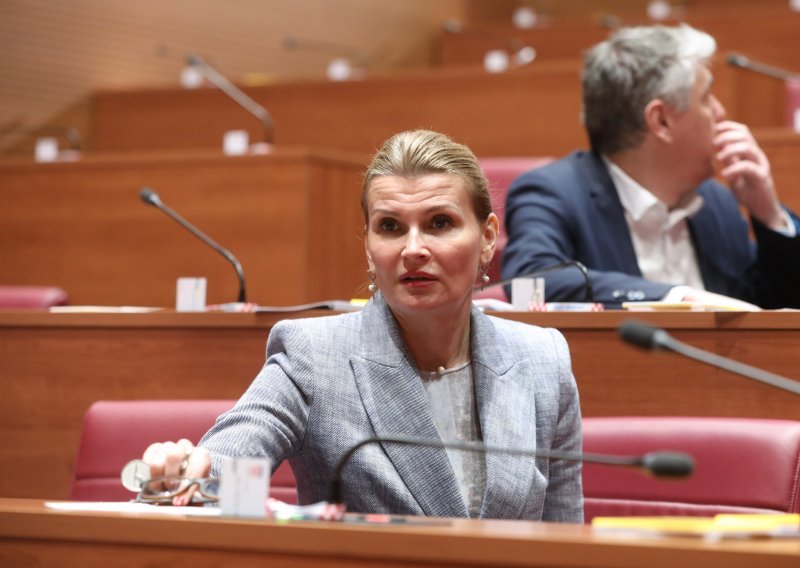 'Nedostaje nam 7000 odgojitelja, za više od 30 posto djece nema mjesta u vrtićima'