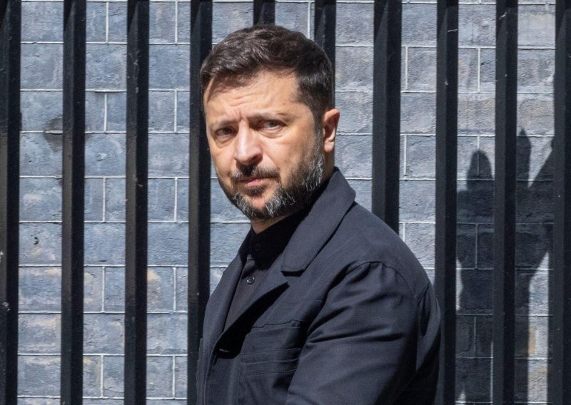 Mračna strana vladavine Volodimira Zelenskog: Čisti teren pred moguće izbore?