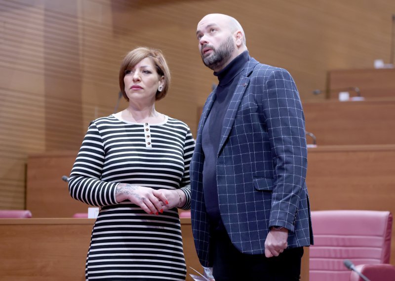Baksa i Ban odbacuju optužbe da su 'žetončići': 'I za tri mjeseca ću glasati po savjesti'