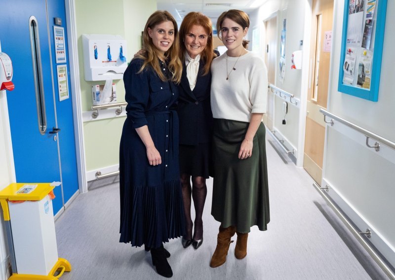 Beatrice i Eugenie tiho pobjegle iz Britanije nakon očevog skandala