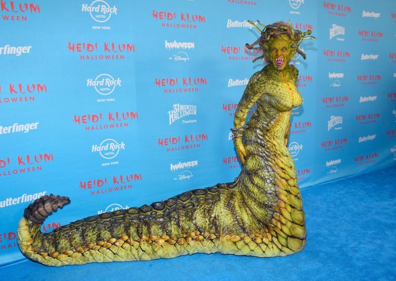 Kraljica Halloweena opet je nadmašila samu sebe: Tko bi u ovome prepoznao zanosnu plavušu