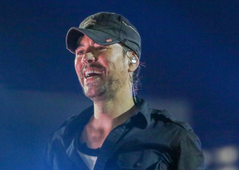 Do rođenja četvrtog djeteta ostalo je malo, no Enrique Iglesias ne miruje