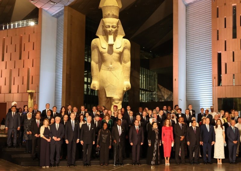 Evo zašto se u Egiptu okupilo 39 svjetskih vođa, među kojima je bio i Milanović: Ovakvu građevinu svijet još nije vidio