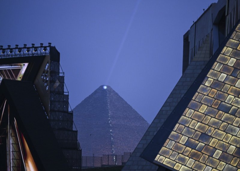 Ogroman interes: Posjetitelji iz cijelog svijeta pohrlili vidjeti 'osmo čudo svijeta'