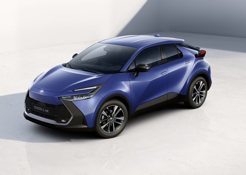 Toyota C-HR dobiva unaprijeđenu razinu opreme Mid+ i širi izbor GR Sport izvedbi