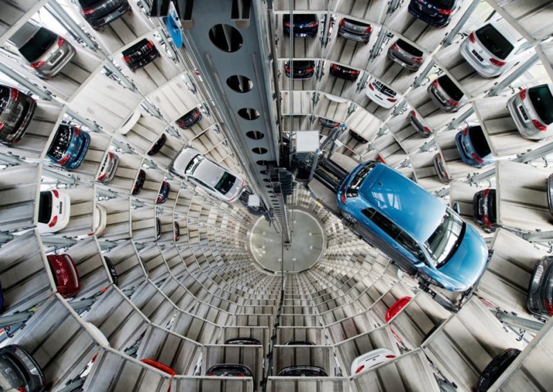 Iduće će godine pljuštati otkazi u Njemačkoj: Trećina tvrtki planira skresati broj radnika