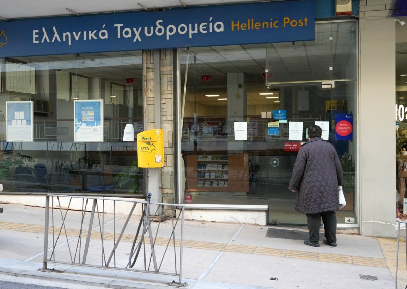 Priprema se teren za privatizaciju? Grčka pošta neugodno iznenadila građane
