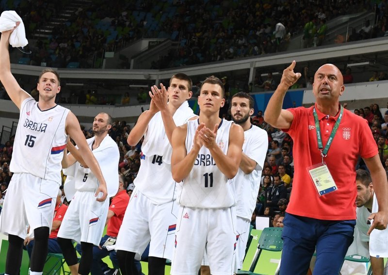 Vučić uhitio trofejnog košarkaša, Srbija na nogama: 'Ovo je jezivo, izdale su ga kolege reprezentativci'