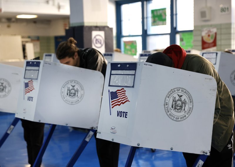 Amerika u znaku izbora: Zabilježene prijetnje bombama, gradonačelnik New Yorka nije glasao