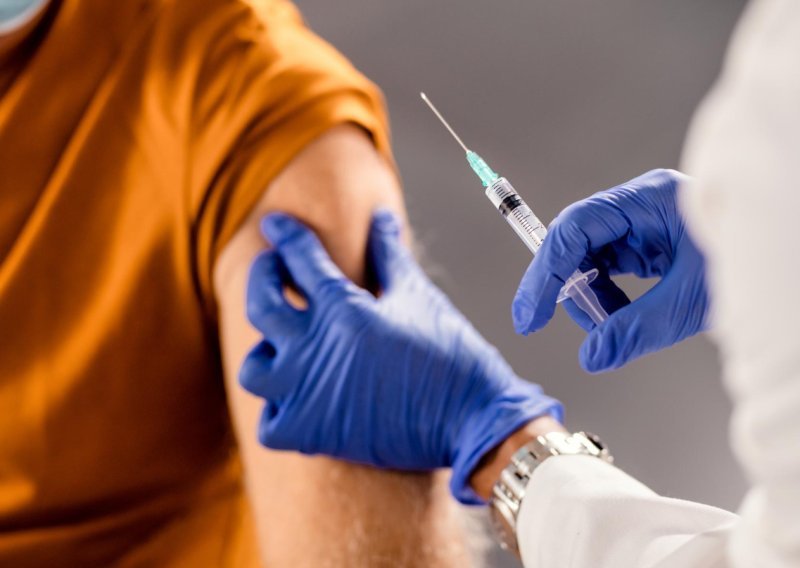 Savjeti nutricionista: Što jesti i piti prije i nakon cijepljenja protiv gripe?