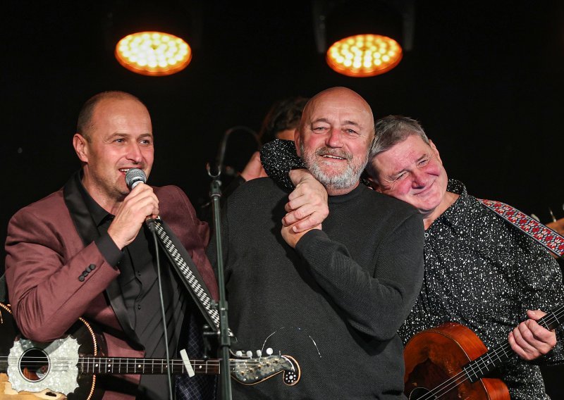 Gazde na pozornici, zvijezde u publici: Evo tko je došao na slavljeničku večer