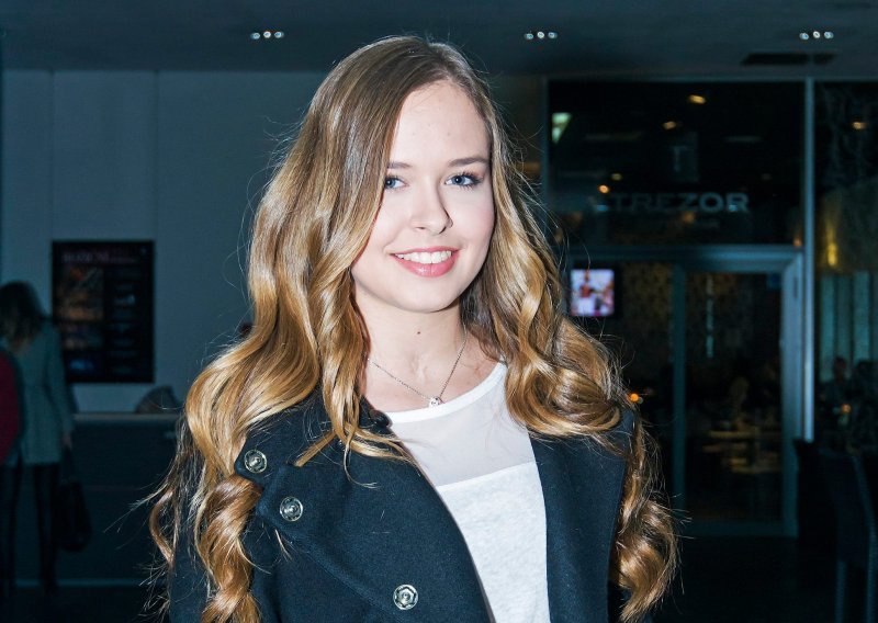 Zaljubljena Lana Radeljak uz fotografiju zaručnika podijelila lijepe vijesti