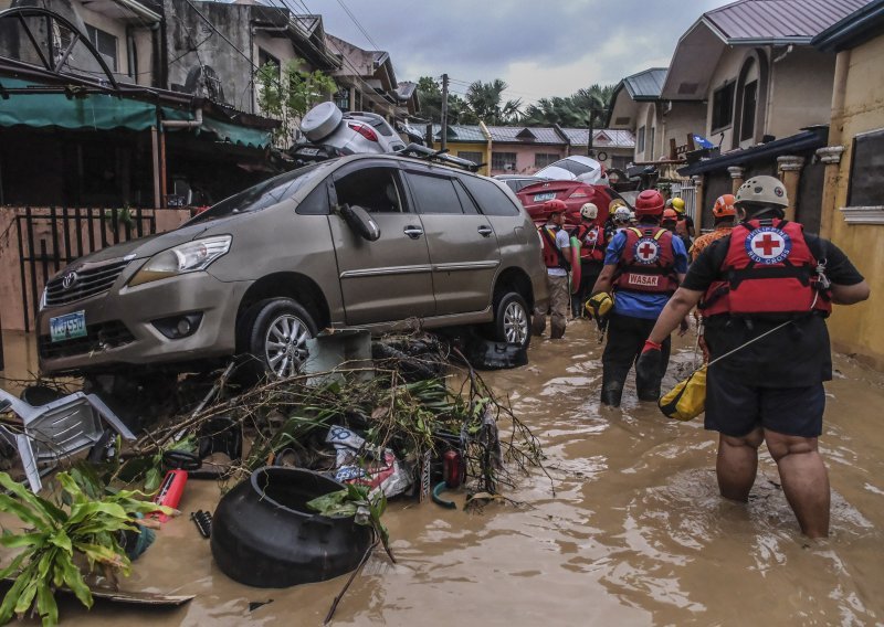 Supertajfun pogodio Filipine, dvije osobe poginule. Evakuirano milijun ljudi