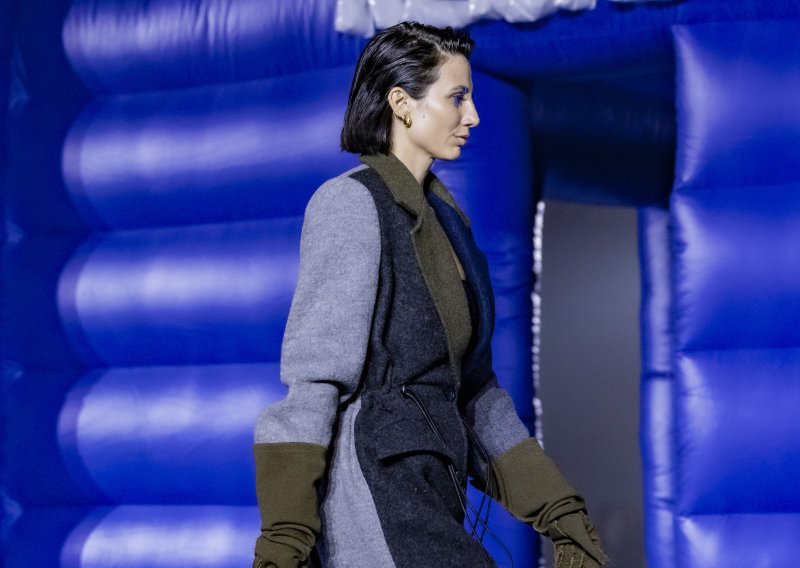 Kaputi i haljine kao stvoreni za čizme: Klisab je predstavio modne adute za zimu