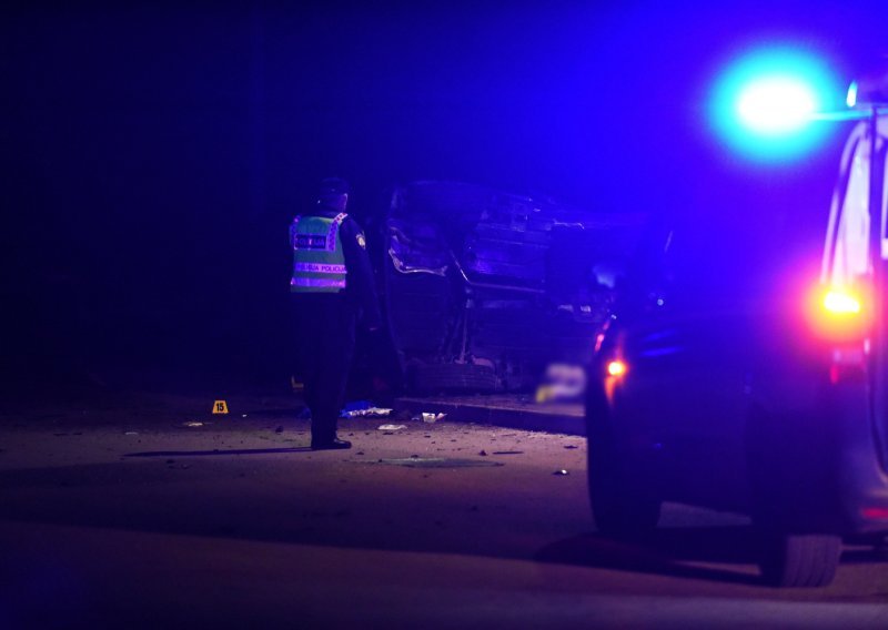 Policija objavila detalje prometne nesreće u Ozlju, poginuo je 18-godišnjak