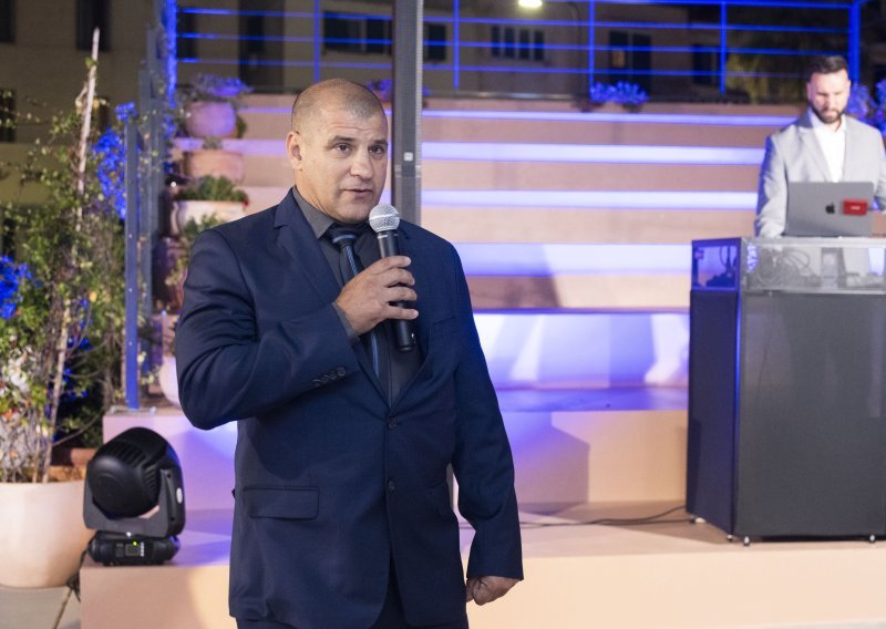 Ministar Glavina razriješio svog savjetnika koji je podržao huligane iz Splita