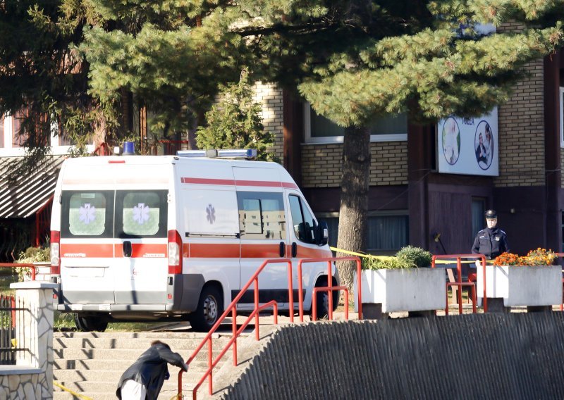 BiH proglasila dan žalosti zbog požara u Tuzli: Pet osoba je u bolnici na respiratoru