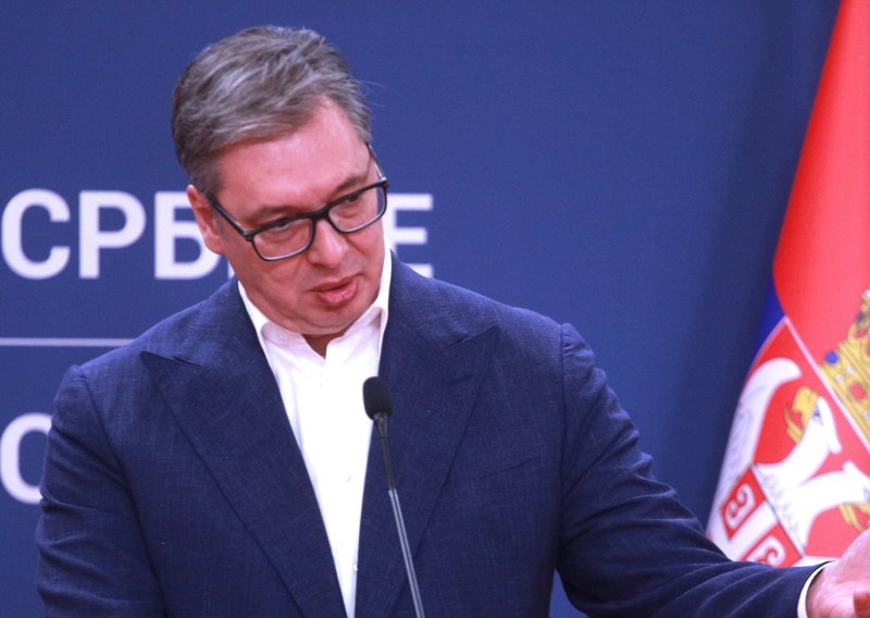Izvanredna sjednica srbijanske Vlade, Vučić zavapio: Prijeti nam kolaps! Hrvati nisu htjeli čekati niti sekundu