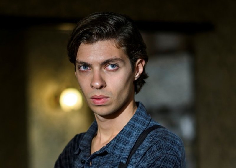 Uloga koja osvaja: Tko je zgodni Josip Vukas u 'Divljim pčelama'?