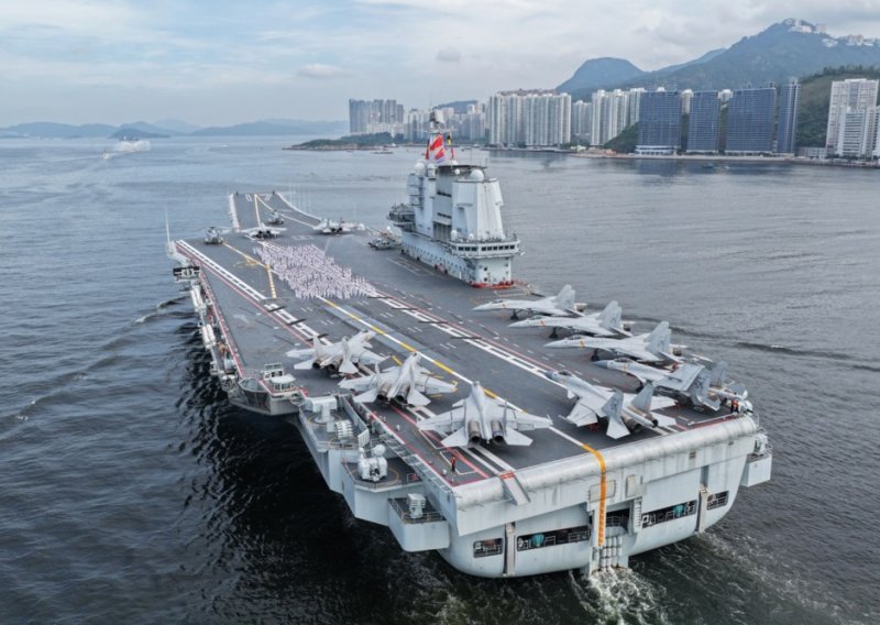 Kina porinula svoj najmoderniji nosač aviona dosad: Ovo je prekretnica