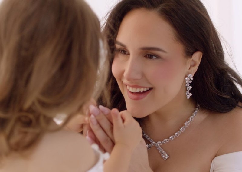 Lana Jurčević se vraća na scenu na svoj rođendan, objavila je pjesmu za svoju Maylu