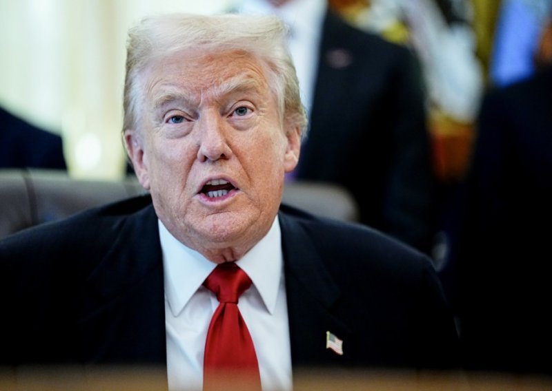 Trump: 'Vrijeme je da ukinemo najgori zdravstveni sustav na svijetu'