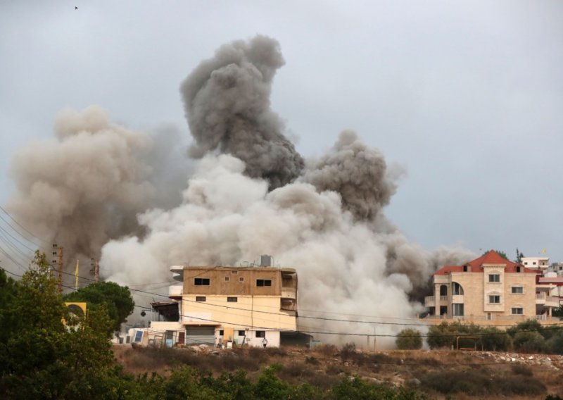 Izraelci na zahtjev Libanona obustavili napad na selo na jugu zemlje