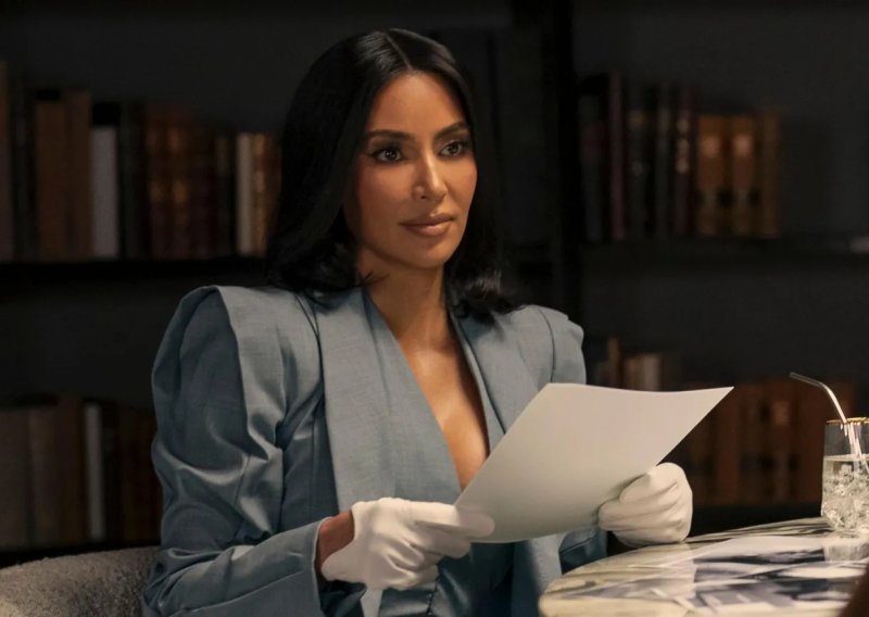 Zijev i bljuv u isto vrijeme: 'All's Fair' s Kim Kardashian je STVARNO najgora serija godine