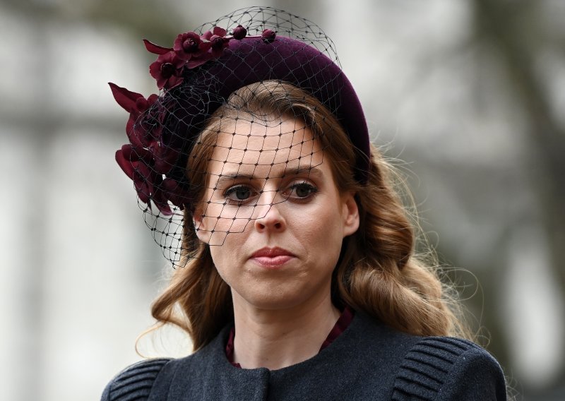 Neočekivan potez kraljevske obitelji: Evo kako spašavaju princezu Beatrice