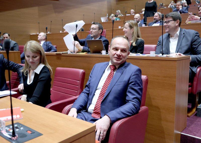 Nakon poruke Hajdaša Dončića Plenkoviću, stigao i HDZ-ov odgovor na prozivke