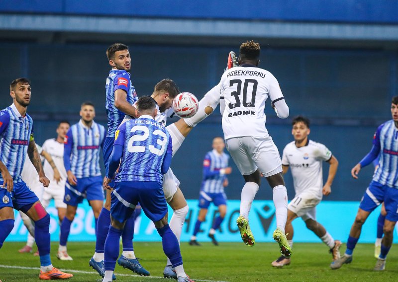 Vešović u 89. spasio Lokomotivu i poništio čudesni gol Jagušića. Pogledajte golove i sve šanse